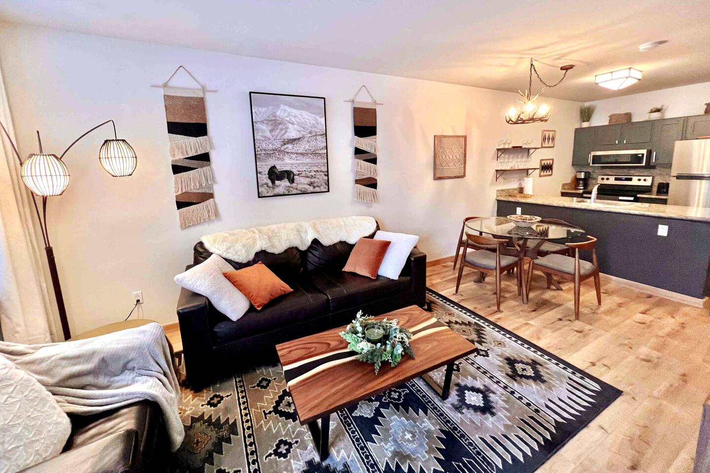 Modern Ski in Ski out Condo at Eagle Lift