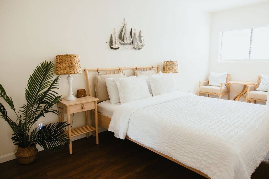 Close to Shore | Charming 1BR at Mission Beach