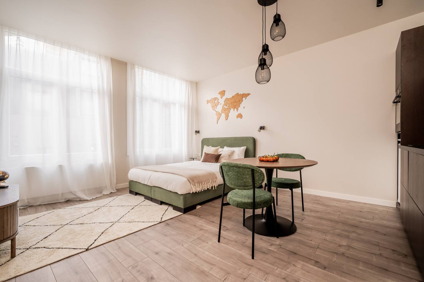 Travel - Chic & Renovated Studio