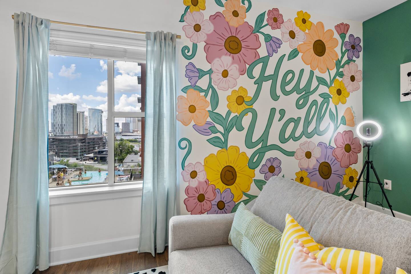 Nashville Glam 2BR | Near Broadway & The Gulch