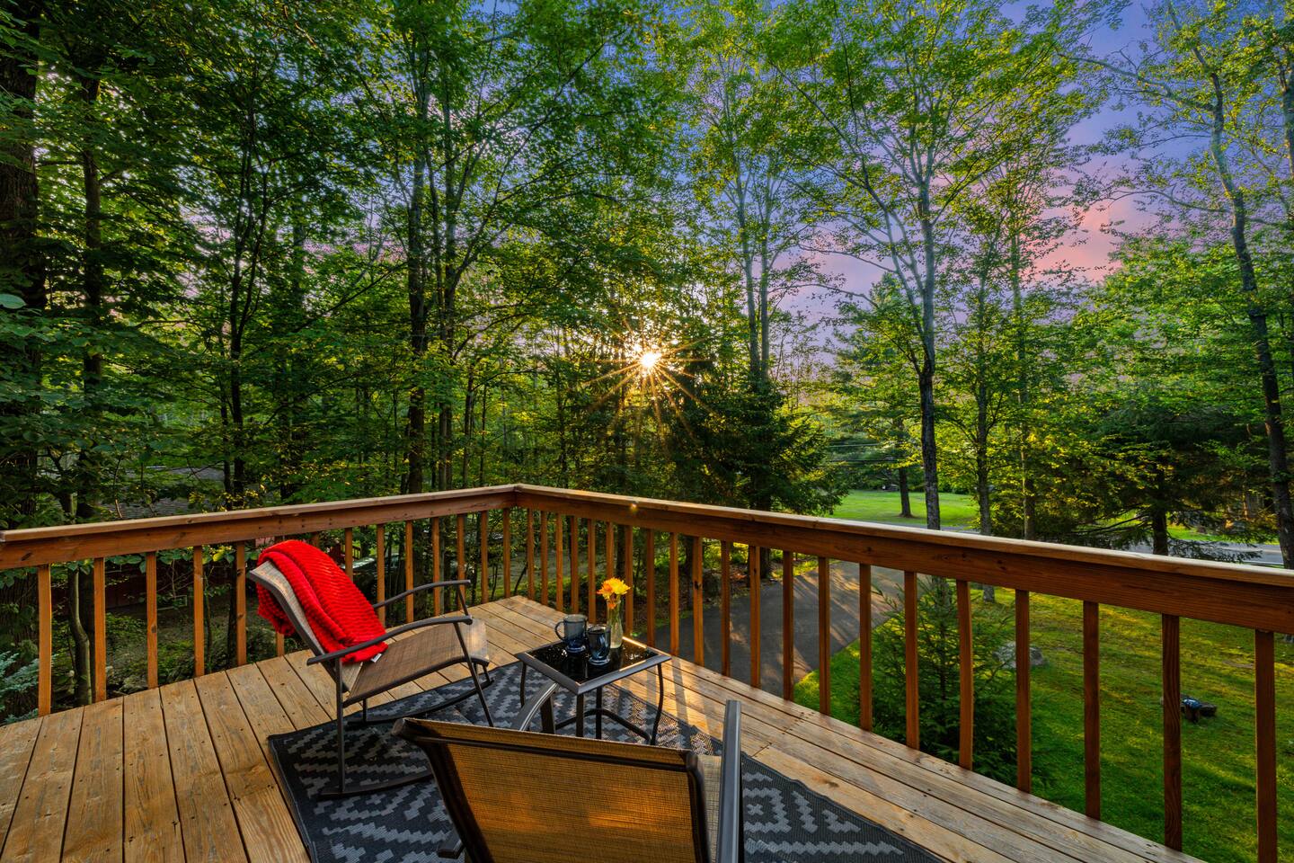 Short Walk to Beach- Book Your Summer Trip Now