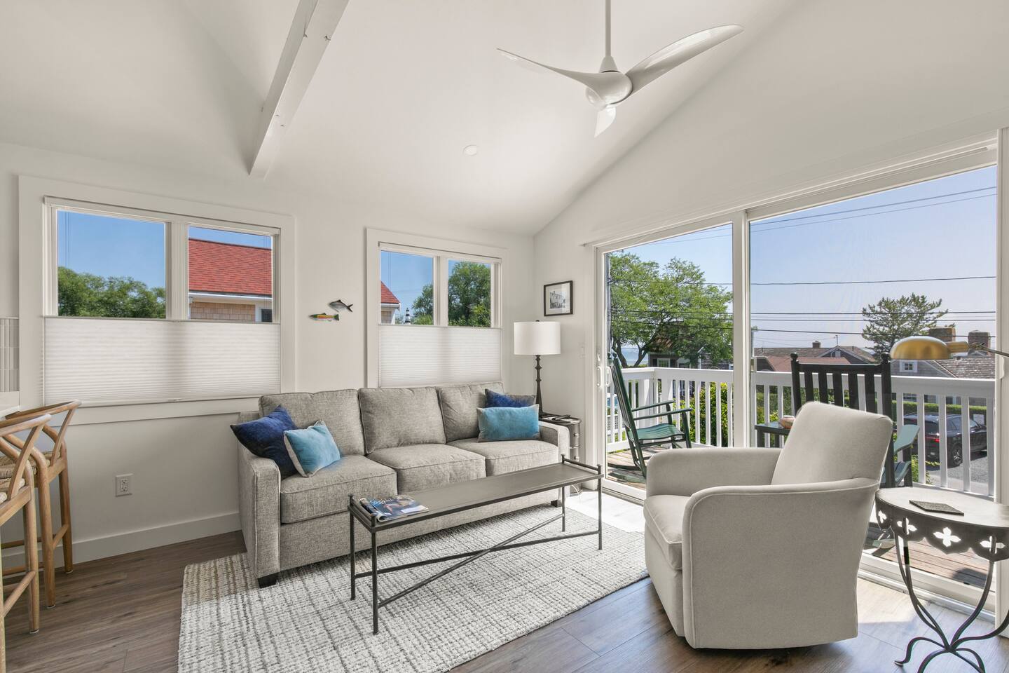 *NEW* Harbor-View West End Condo, Balcony, Parking