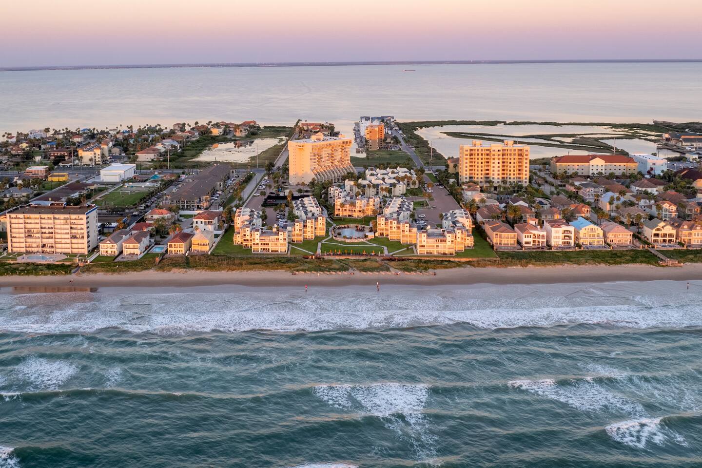 Beachfront Resort-Space X Views
