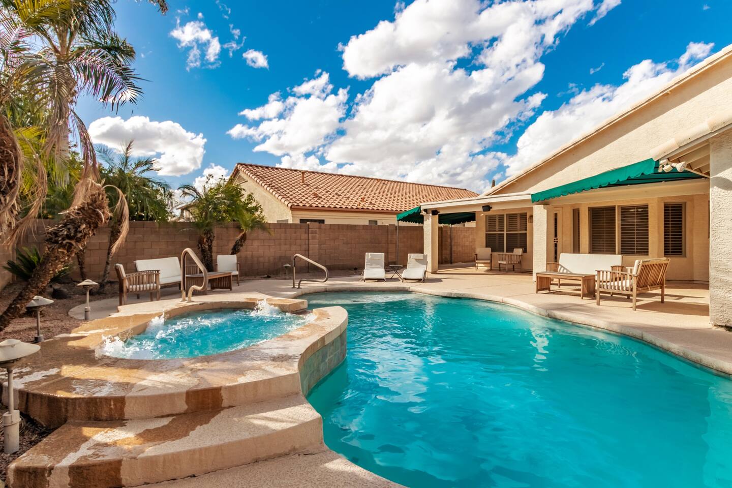Your AZ Retreat: 4BR-Pool-Putting Green-Billiards!