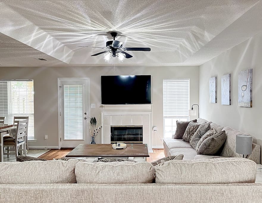 Updated 3BR Gem Near Dining & Golf!