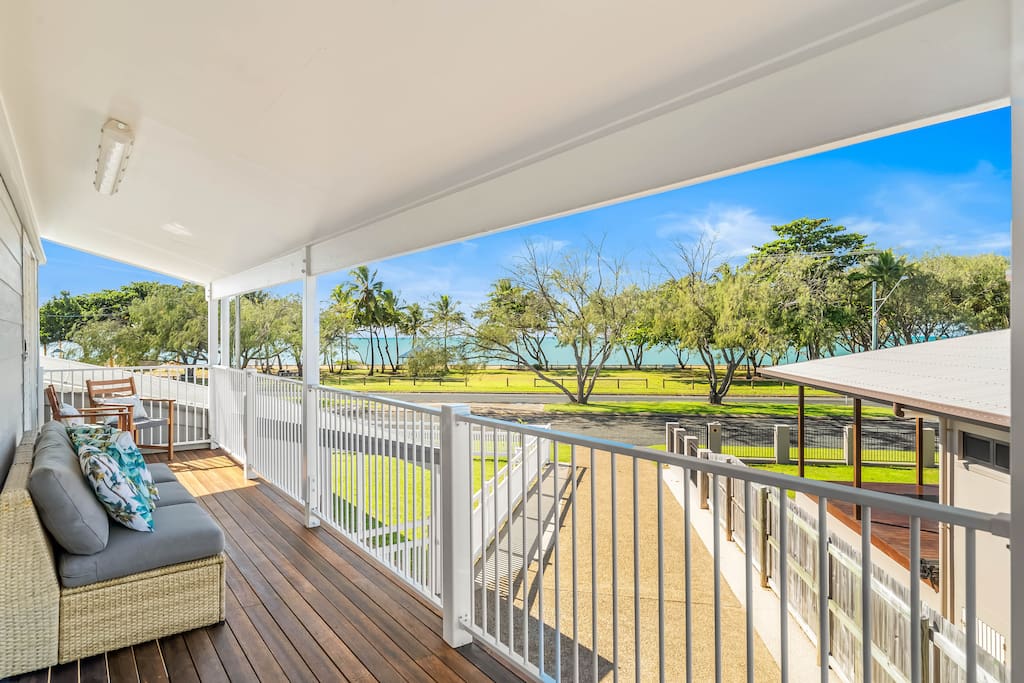 Unit 2 (Barry) Beachside Mackay