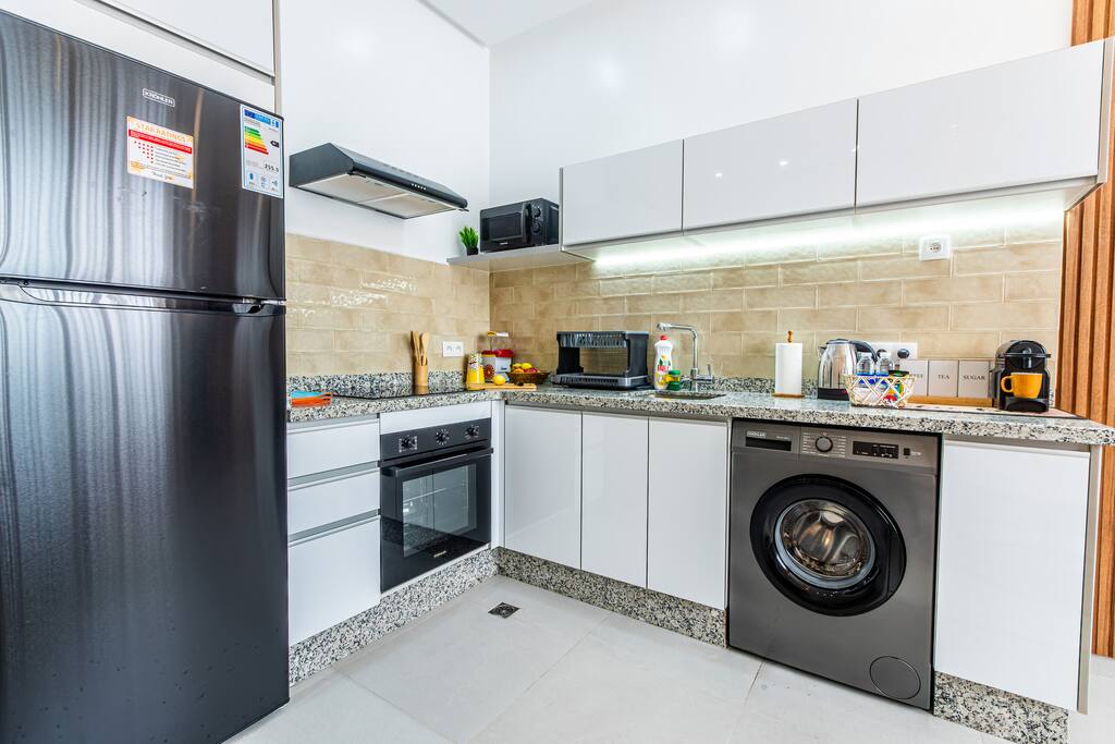 Walk To Beach•Workspace•Coffee Station•A/C•4K TV