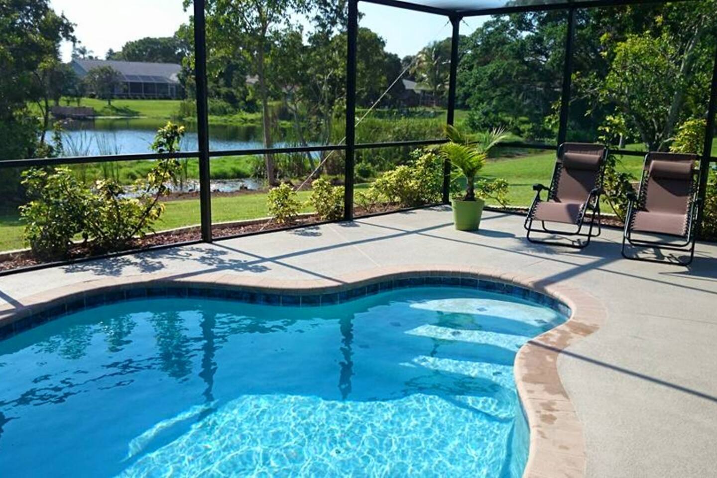 3/2 Home Heated Pool/close to Anna M. Beaches/ IMG