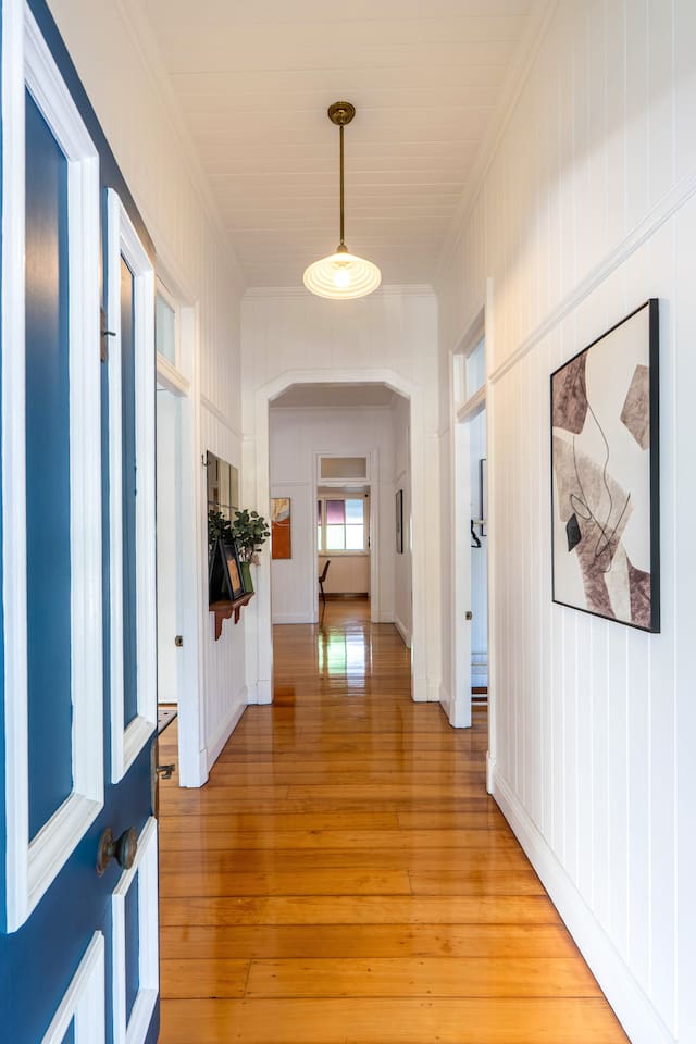 The Hunt House –  Heritage Charm, Prime Location - Holiday Home