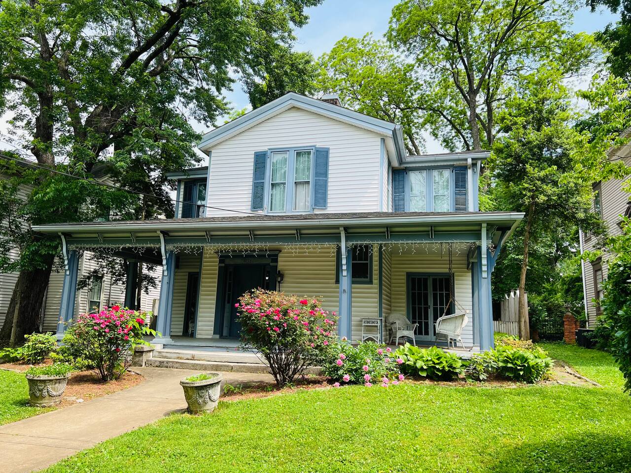 Stately State Street Abode