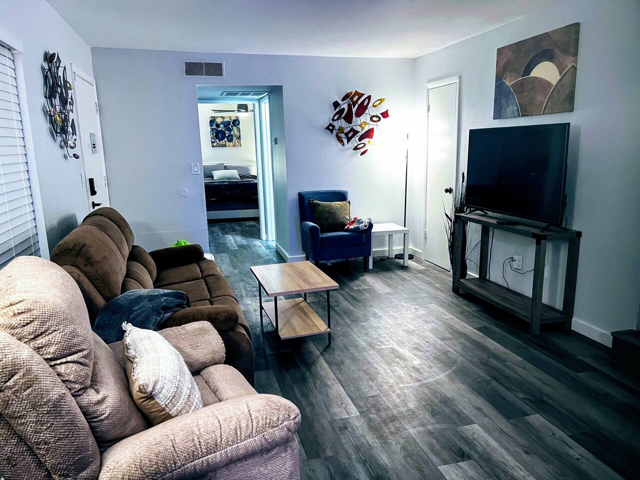 3BR/2BA N Phoenix Remodeled Condo