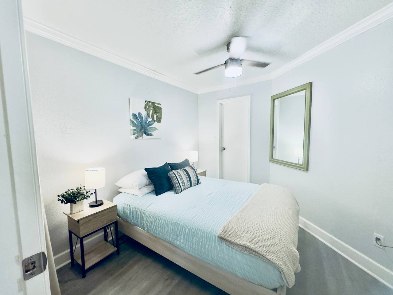 Walk To Beach Heated Pool Gym Hot tubs