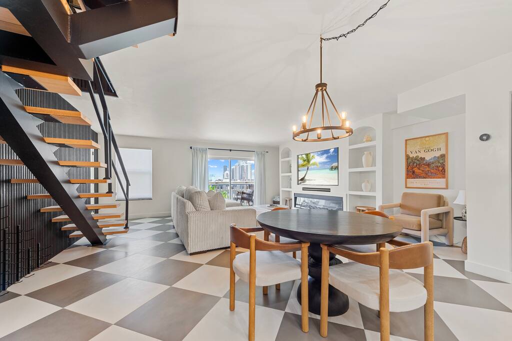 Luxurious 2-Story Condo in Sunny Isles