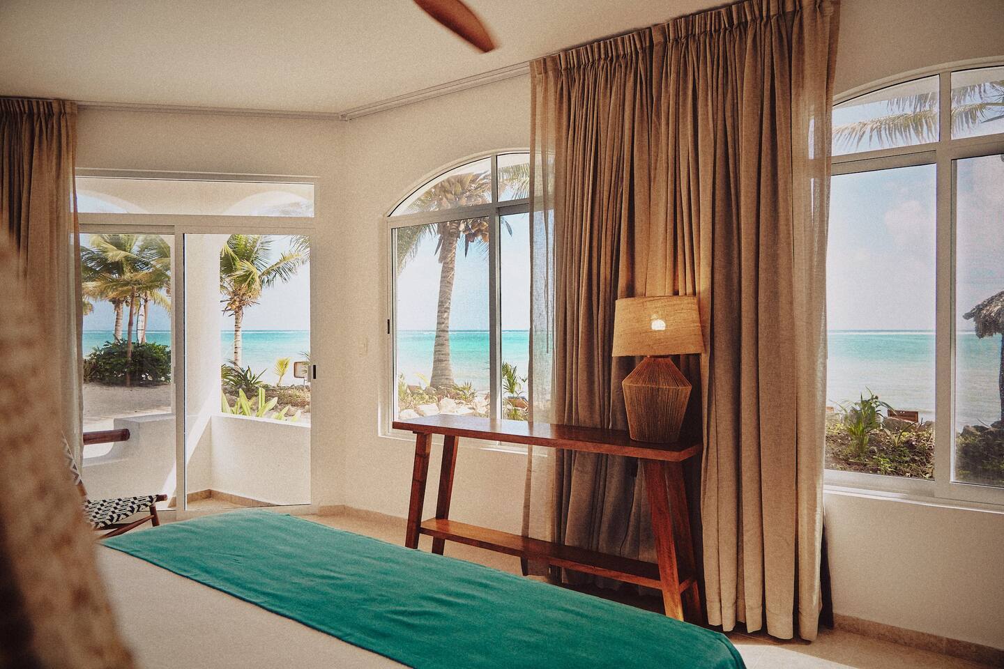 Ocean front Room in Boutique Hotel