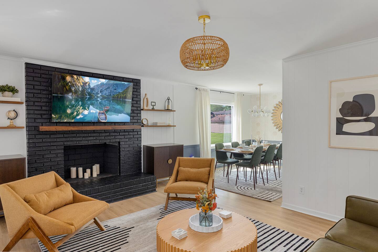 Newly Renovated-Private Pool & Huge Deck