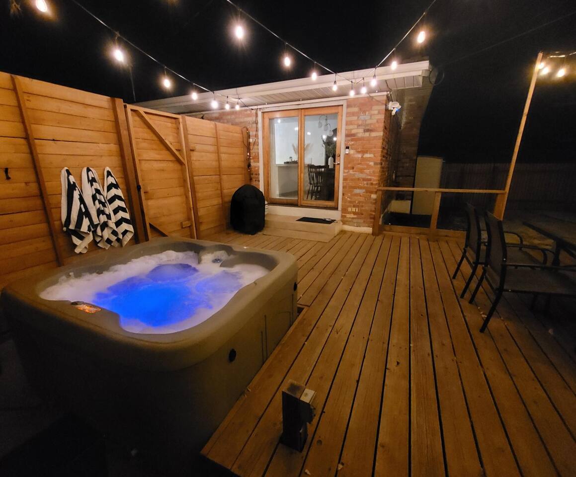 Chic 3Bd: Embrace the Outdoors!