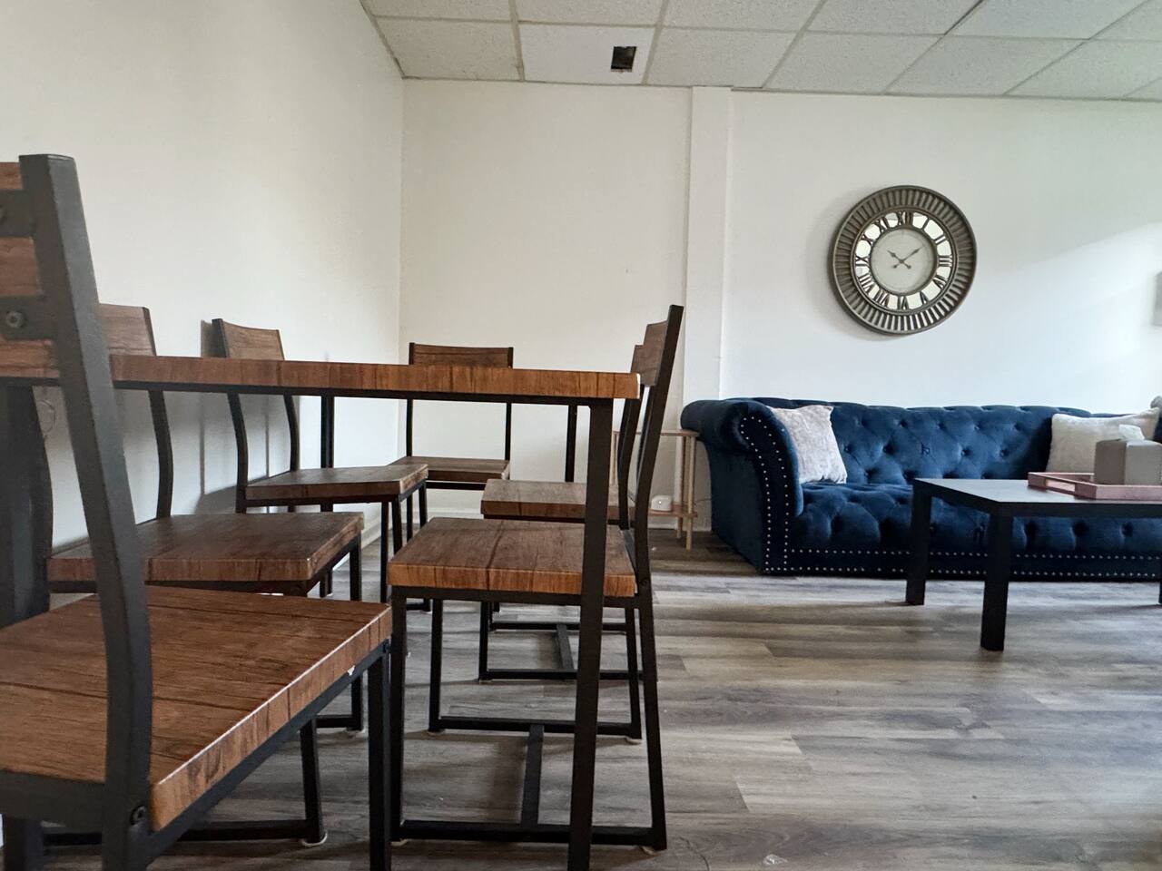 Princeton Suite 6 | QUEEN 2BR/2BA photo 2