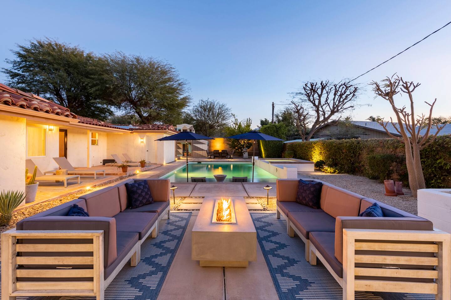 Spanish Boho Retreat, Large Private Pool and Spa