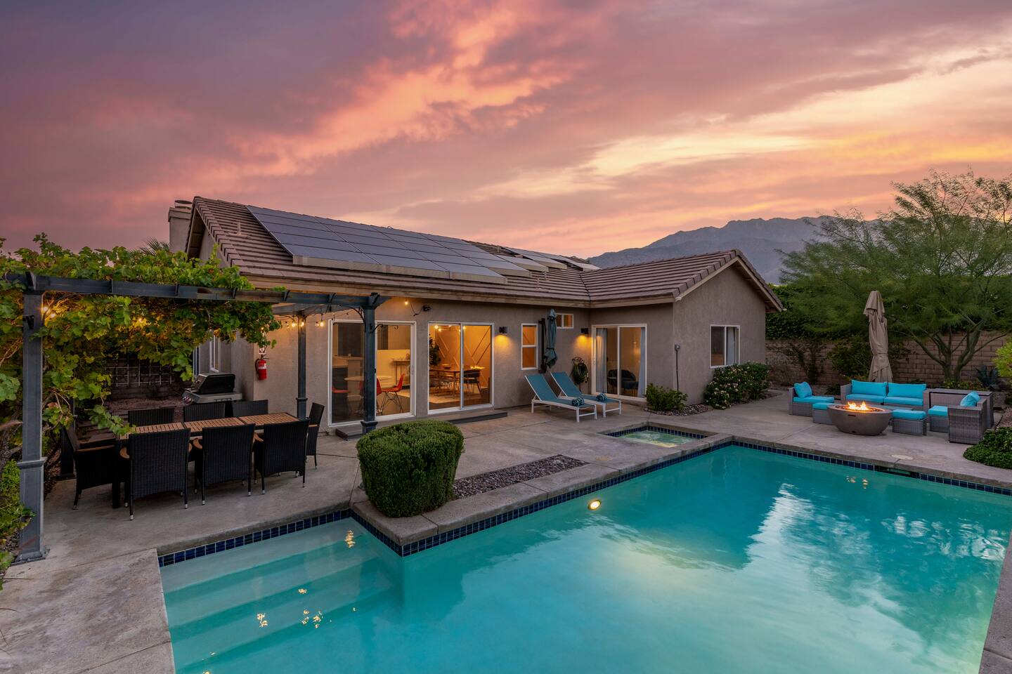 Paradise Springs-4br home 5 minutes to downtown PS