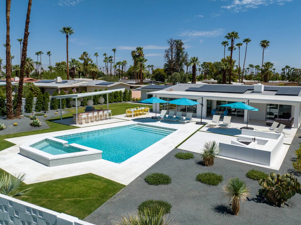 Record Views, Palm Springs Midcentury Compound
