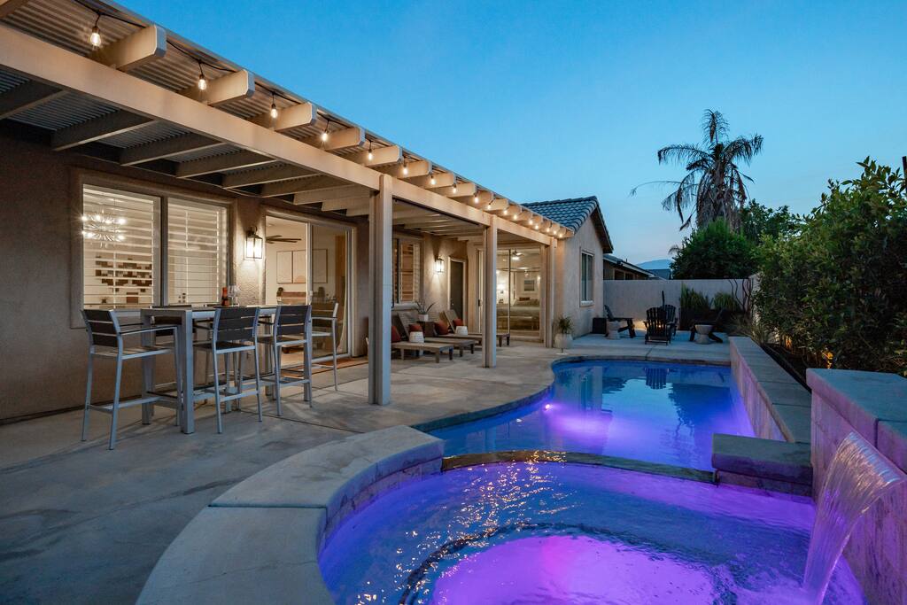 Desert Villa, 4br, Pool and Spa, Pet Friendly