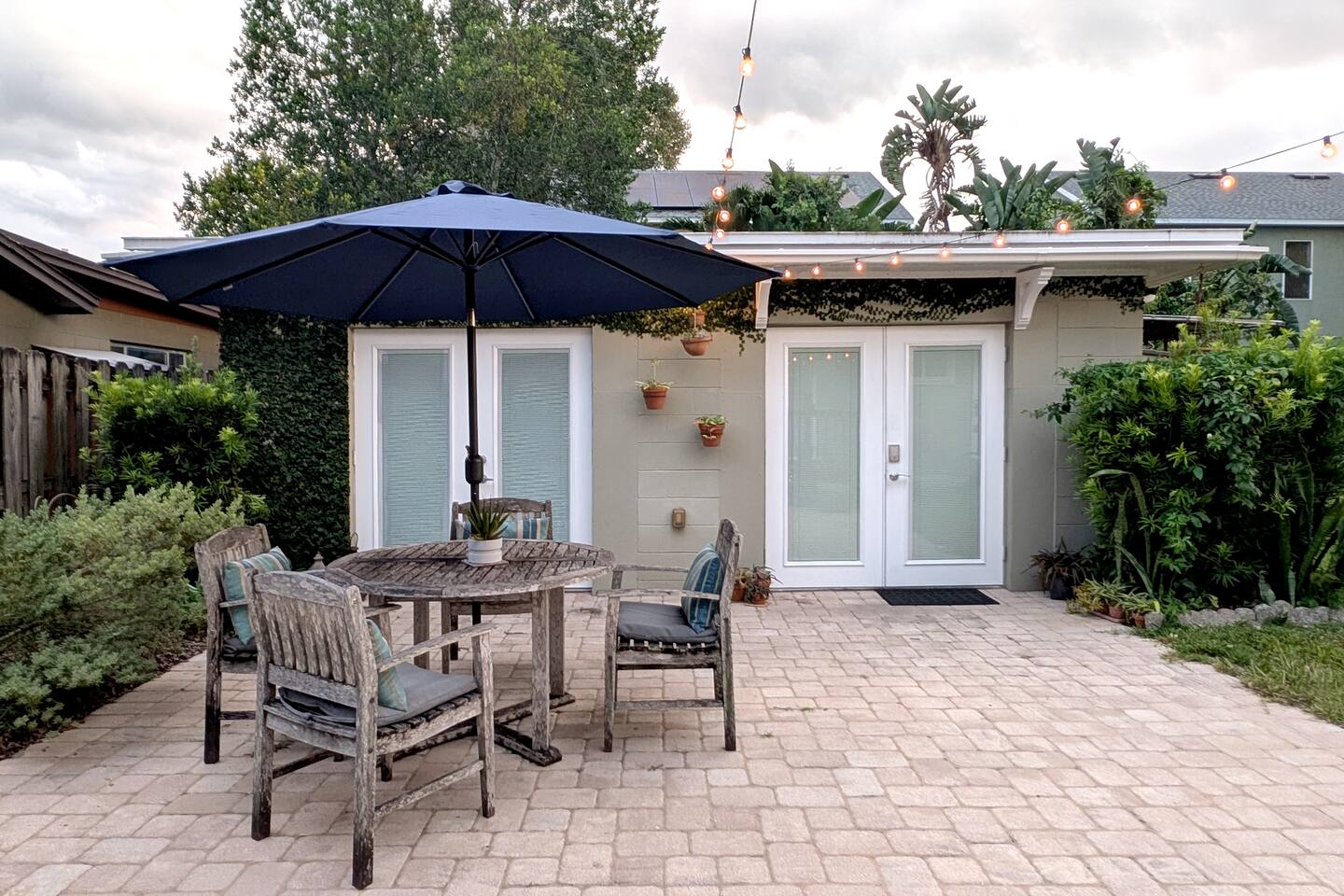 Private Backyard Cottage in Mills50