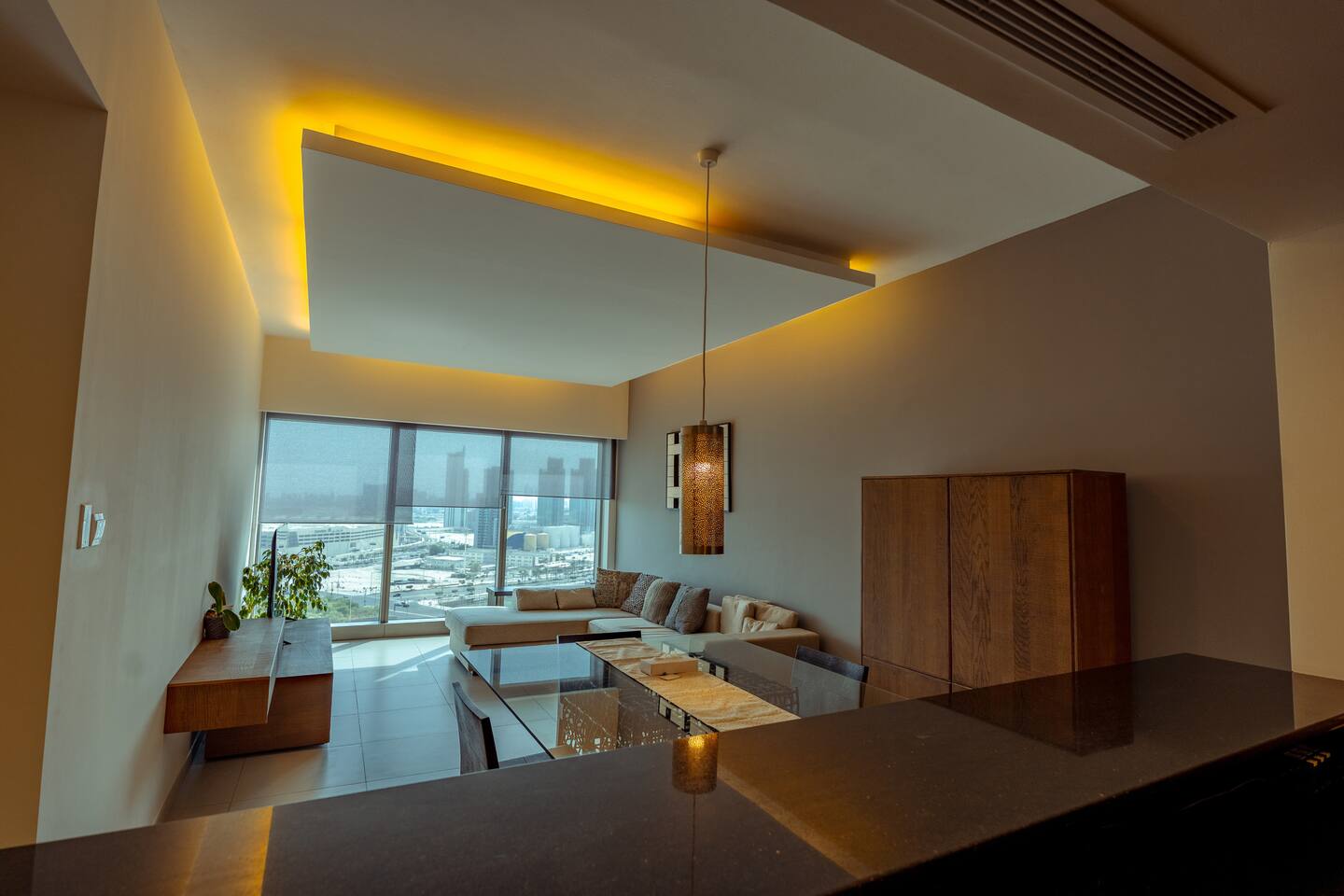 Stylish 1BR | Sleeps 4 | Gate Tower, Reem Island