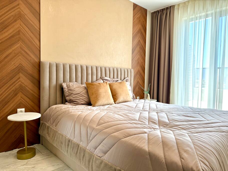 Cosher | Luxury City Apartment Next to Hospital