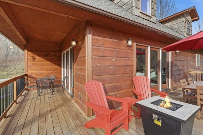 Last Minute Deals! ~Fire Pit, Hot Tub,  on Creek! photo 7