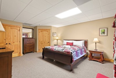 Deal on Elk Laurel -5BR Log Cabin Hot Tub~Fire Pit photo 10