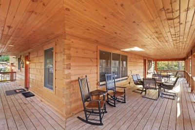 Deal on Elk Laurel -5BR Log Cabin Hot Tub~Fire Pit photo 11