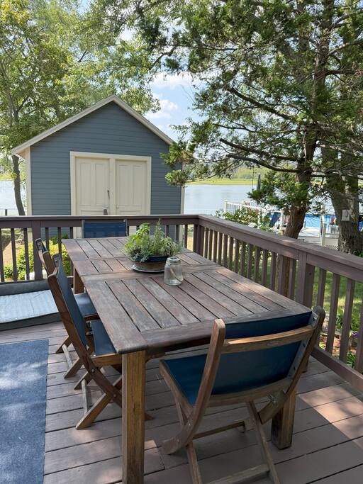 River Retreat - Close to Boston & Salem