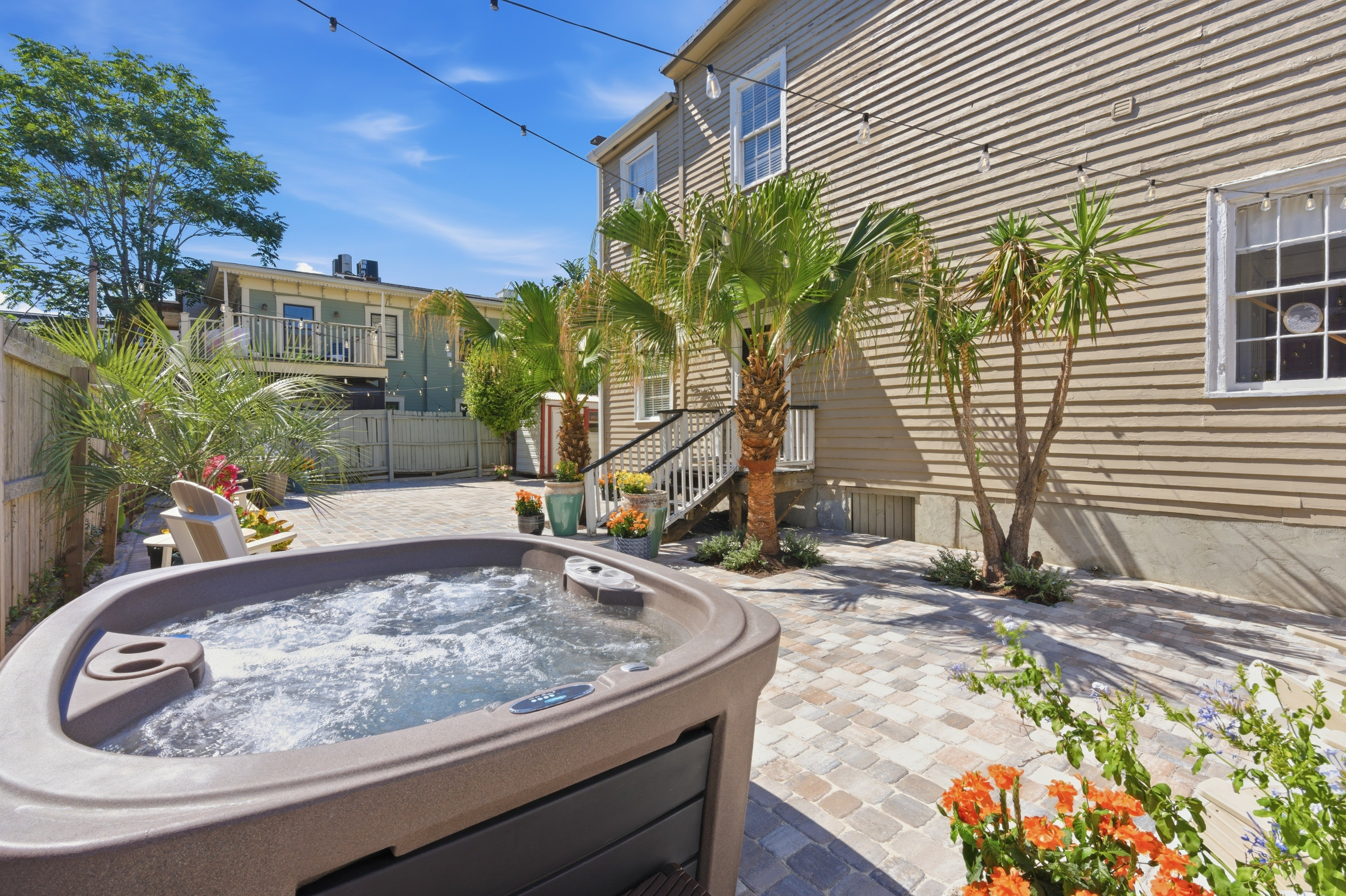 King + Queen Near Forsyth | Hot Tub & Parking