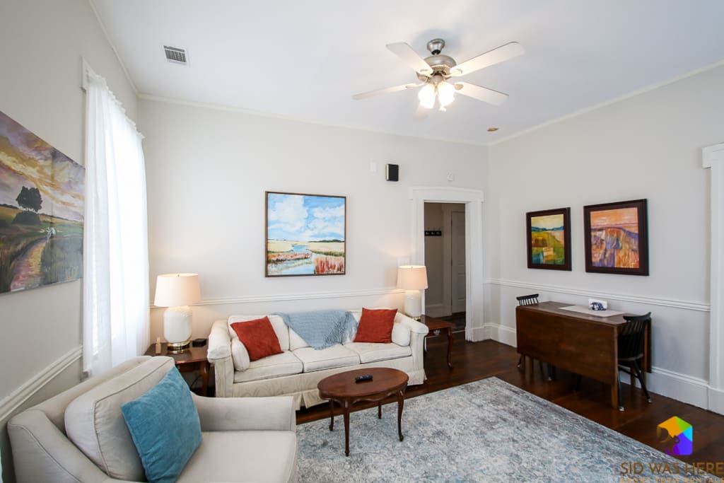 4 BR+2 Off Street Parking Spaces Near Forsyth Park