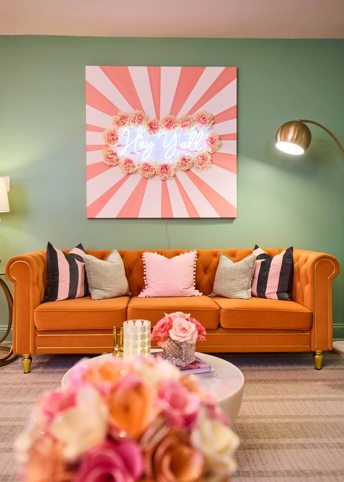 Big Groups! Walk to River Street| Bars| Shopping