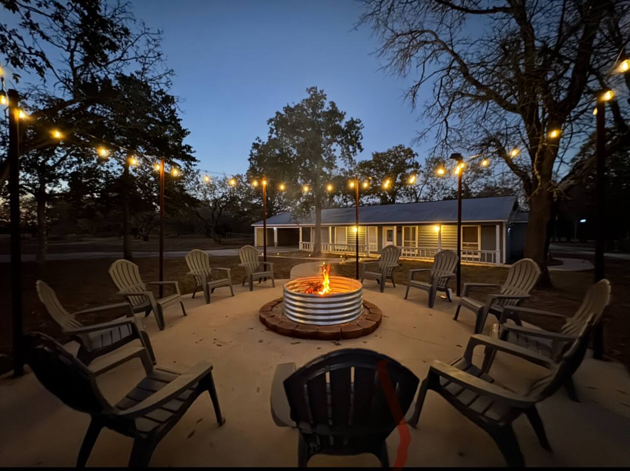 Bergamot House-Luling Texas