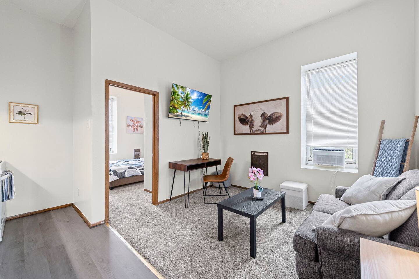 1BR Hideaway Prime Location Near Football Matches