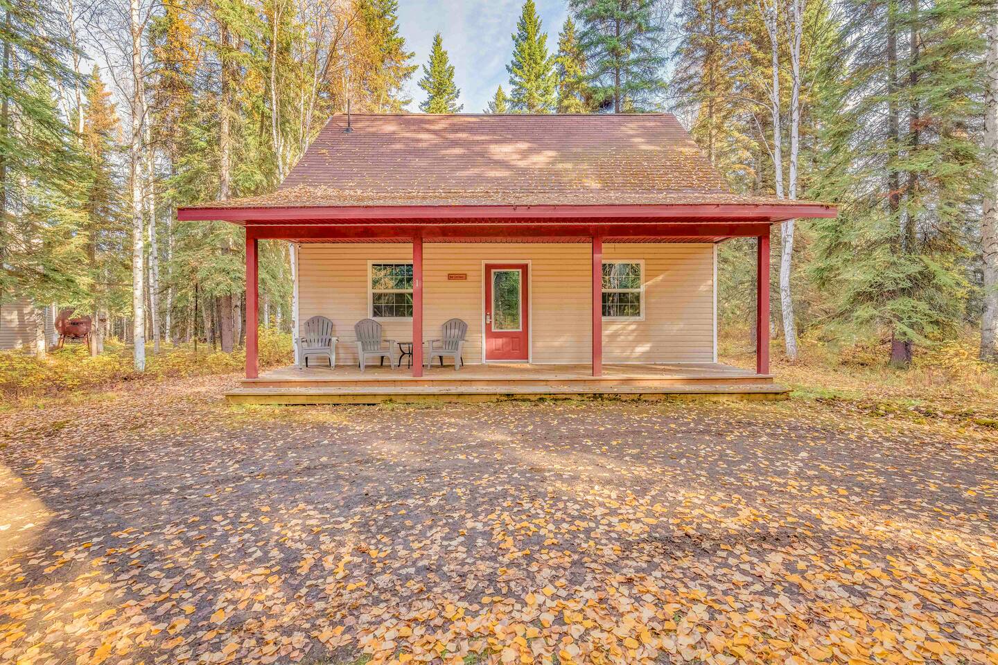 Cozy Fairbanks Escape with Space to Unwind WIFI