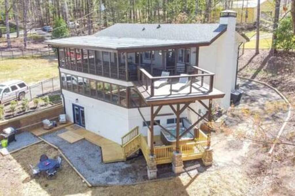 Lake Lanier Chateau