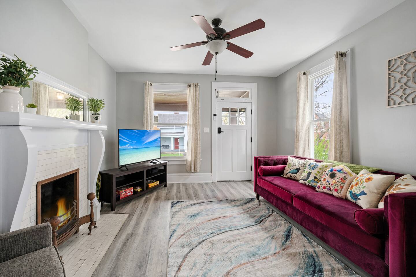 Spacious Group Getaway OSU | Sleeps 11 + Parking