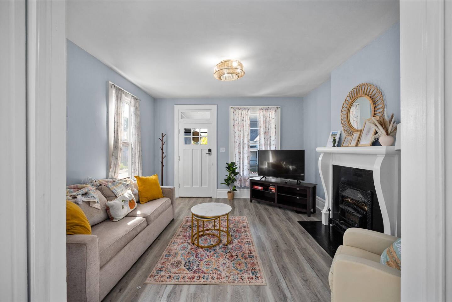 Modern OSU Retreat | Free Parking | Pet Friendly