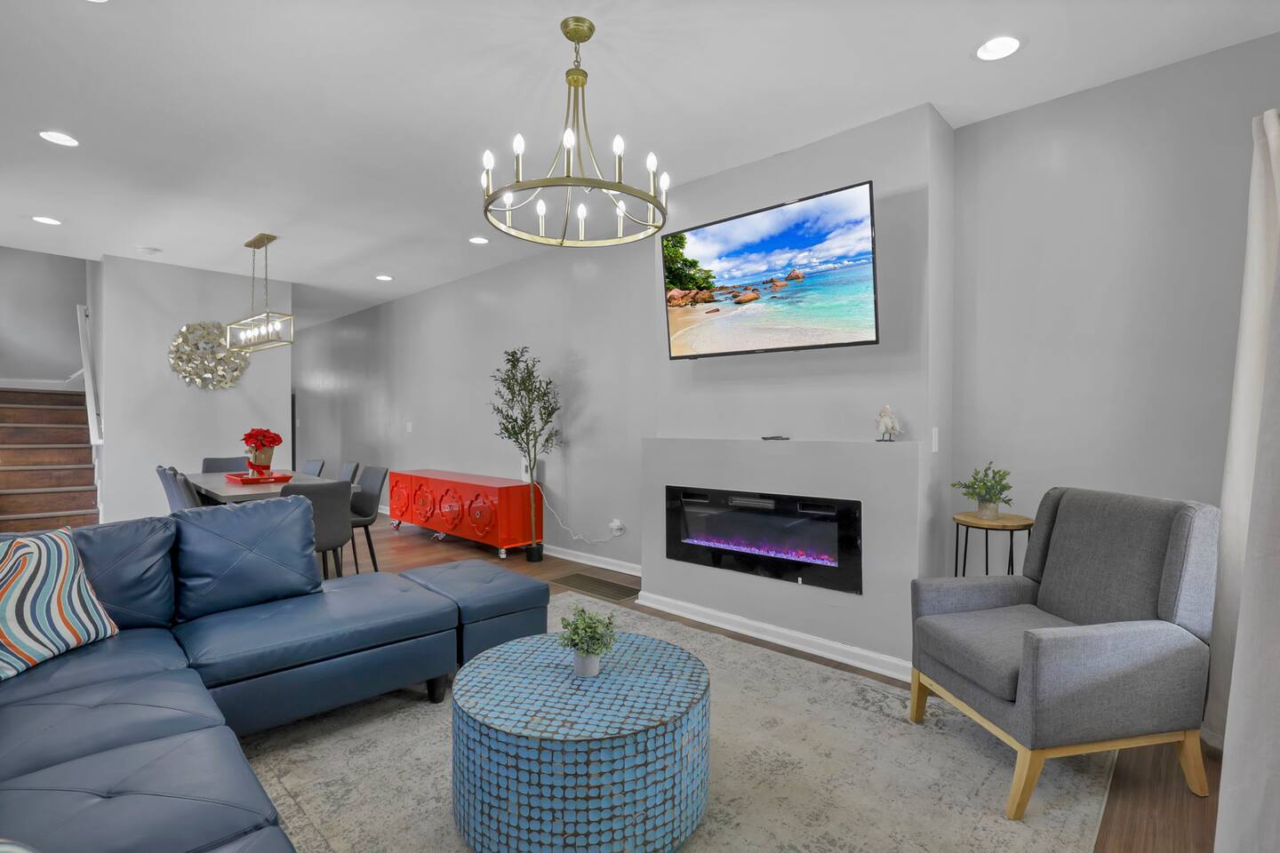 Large 4BR | Near Child Hosp/Downtown | 2 Parking!