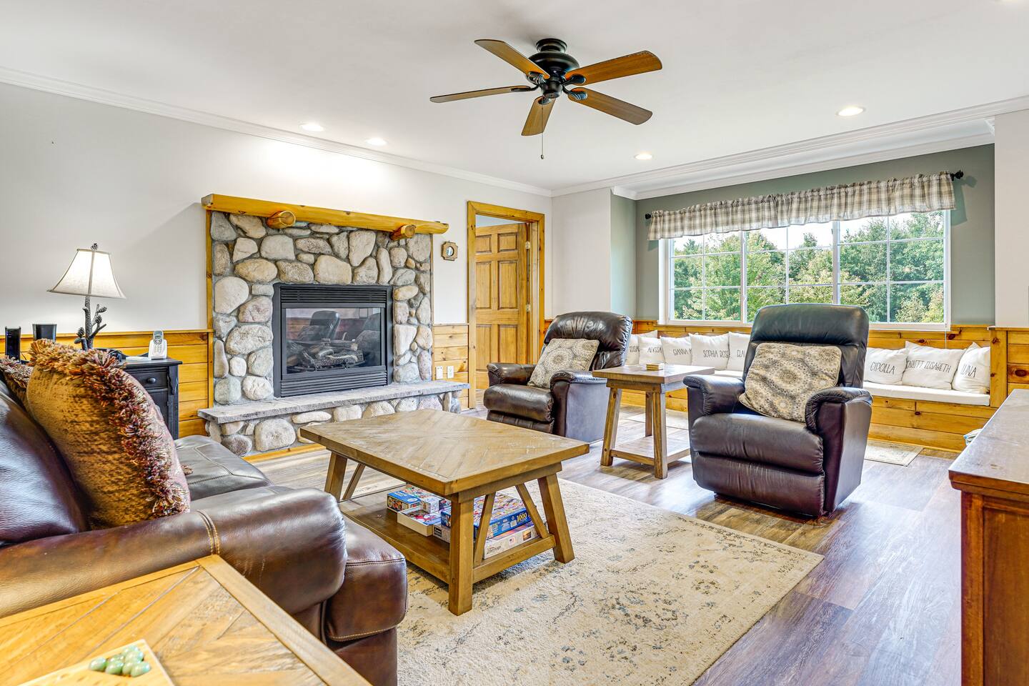 Sleeps 10 | Adirondack Summer Escapes & Adventures