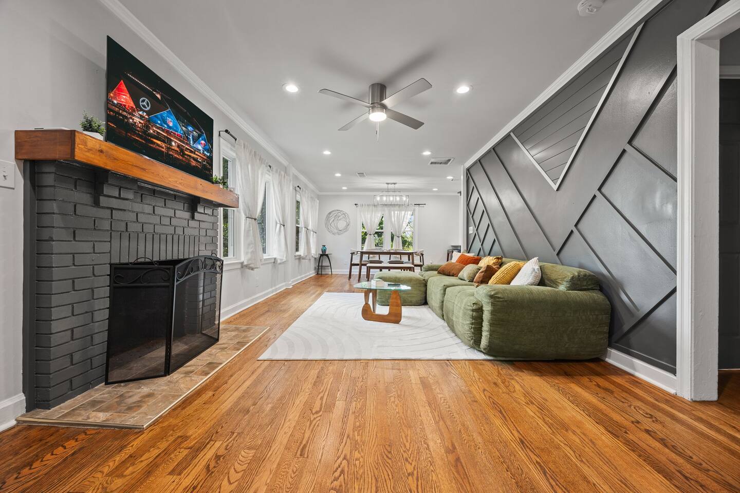 Spacious 5BR Yard Access Grant Park - Holiday Home