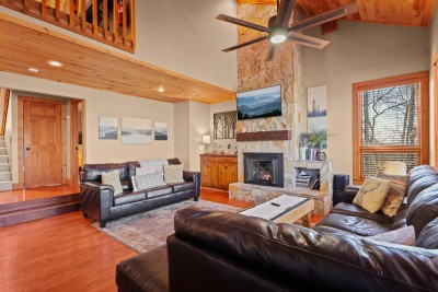 VIEWS~Black Bear 5BR Hot Tub~Fire Pit~ Game Room photo 4