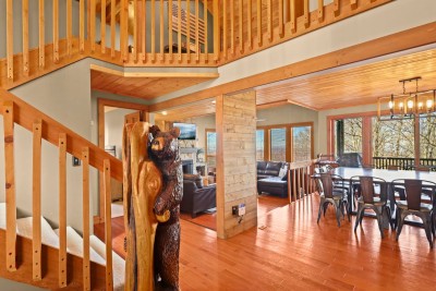 VIEWS~Black Bear 5BR Hot Tub~Fire Pit~ Game Room photo 9