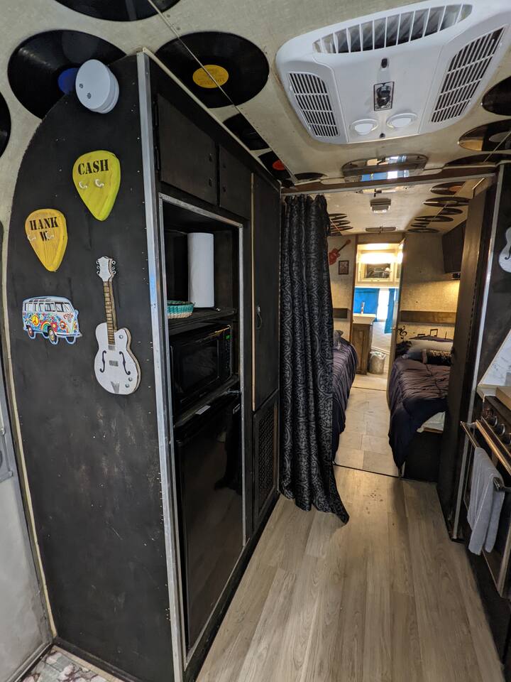 Texas Tunes: Airstream Retreat