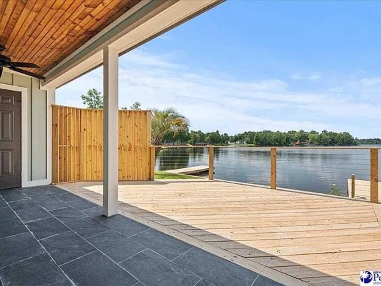 Private, Lakefront Condo - Holiday Home