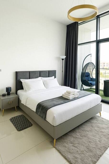 Desire Delight: Luxe Holiday Stay
