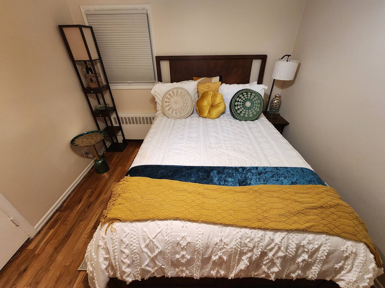 Cozy Room W/ Dedicated Bathroom